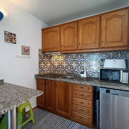 Typical Algarve Almargem 펜션 *